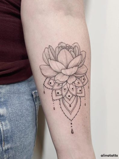 Best 20+ Lotus Flower Tattoo Ideas → Tracesofmybody.com → Best Tattoo Ideas